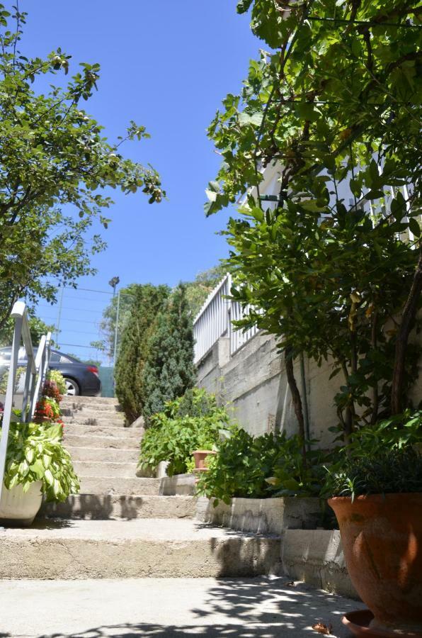 Apartments Lilly - Studio Rijeka Luaran gambar